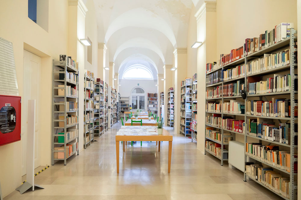 Scaffalatura MITO per la Biblioteca Comunale di Lecce: un progetto che unisce funzionalità e cultura
