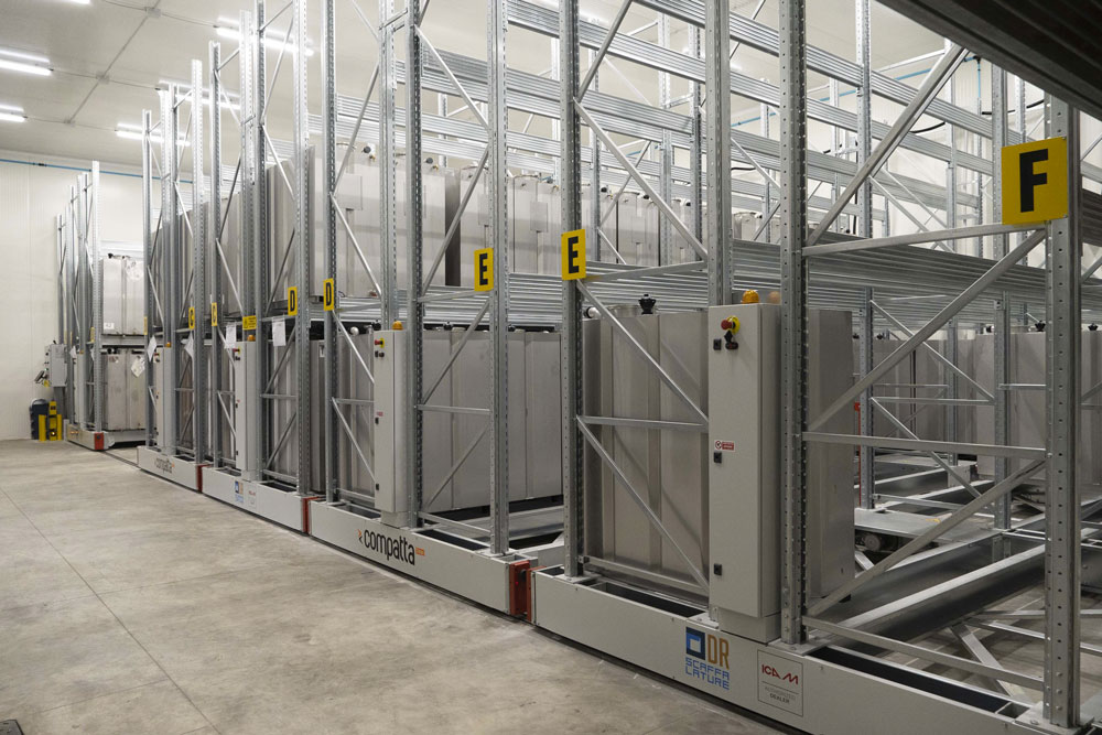 porta-pallet-Compattabile-per-stoccare-bancali-di-profumo-drscaffalature-7